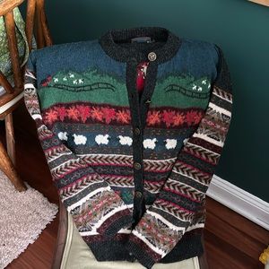 Woolrich sweater large 100% wool